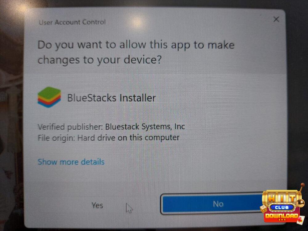 Tiến hành cài đặt phần mềm BlueStacks trên máy tính, laptop hay PC sẽ được bắt đầu